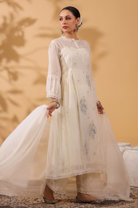 Anshu Wadhwa_Ivory Chanderi, Organza Embroidery Collared Kurta Set _Online_at_Aza_Fashions