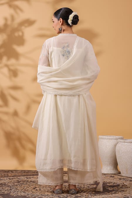 Anshu Wadhwa Ivory Chanderi Embroidered Kurta Set 