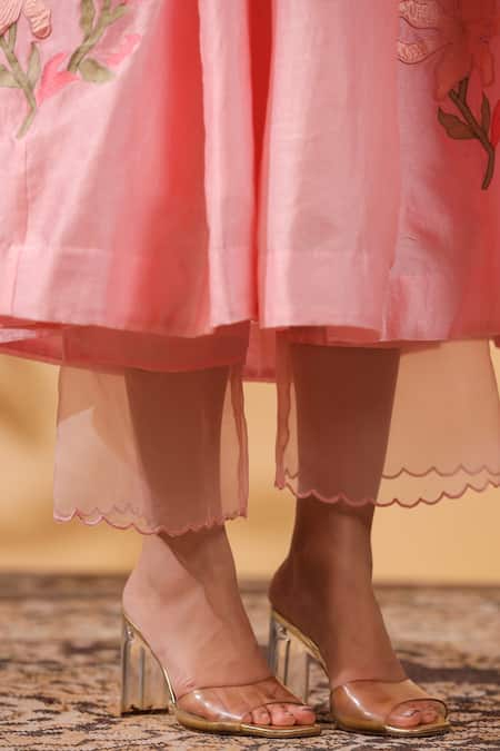 Anshu Wadhwa_Pink Chanderi, Organza Embroidery V-neck Anarkali Set _at_Aza_Fashions