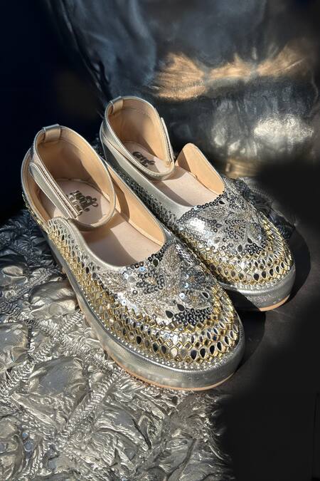 Chal Jooti Silver Aaina Mahal Designer Wedding Sneakers Online at Aza Fashions Chal Jooti_Silver Aaina Mahal Designer Wedding Sneakers_Online_at_Aza_Fashions