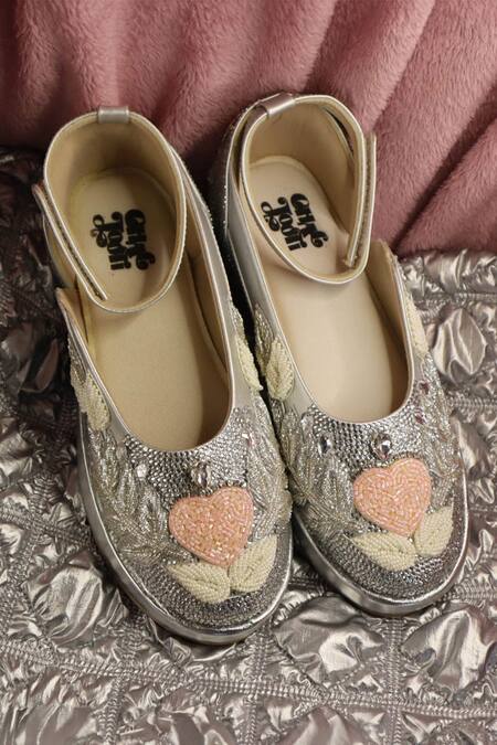 Buy_Chal Jooti_Silver Blush Bonbon Wedding Sneakers