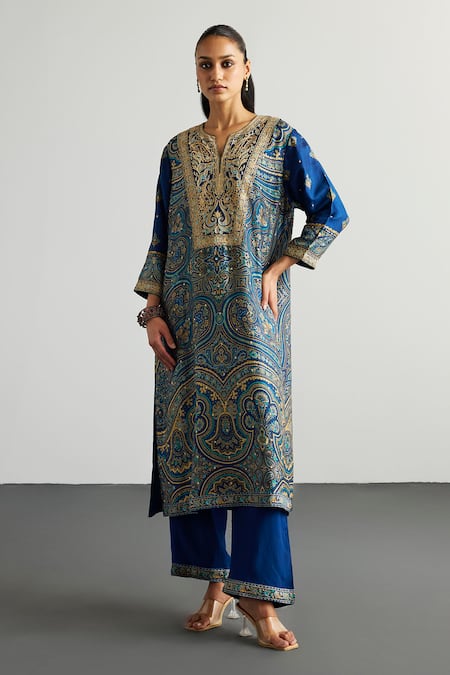 Buy RI.Ritu Kumar Blue Rayon, Crepe, Viscose Embroidery, Brocade Jamawar Kurta Pant Dupatta Set Online at Aza Fashions Buy_RI.Ritu Kumar_Blue Rayon, Crepe, Viscose Embroidery, Brocade Jamawar Kurta Pant Dupatta Set _Online_at_Aza_Fashions