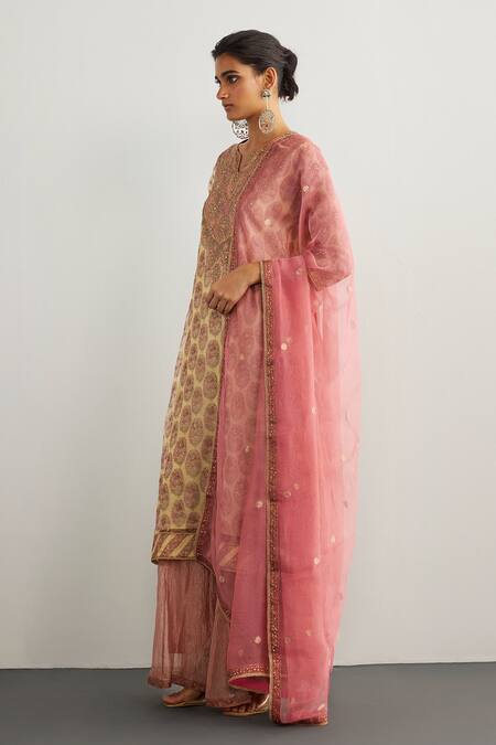 Buy RI.Ritu Kumar Off White Silk Organza, Silk, Net Embroidery, Designer And Pink Kurta Set Online at Aza Fashions Buy_RI.Ritu Kumar_Off White Silk Organza, Silk, Net Embroidery, Designer And Pink Kurta Set _Online_at_Aza_Fashions