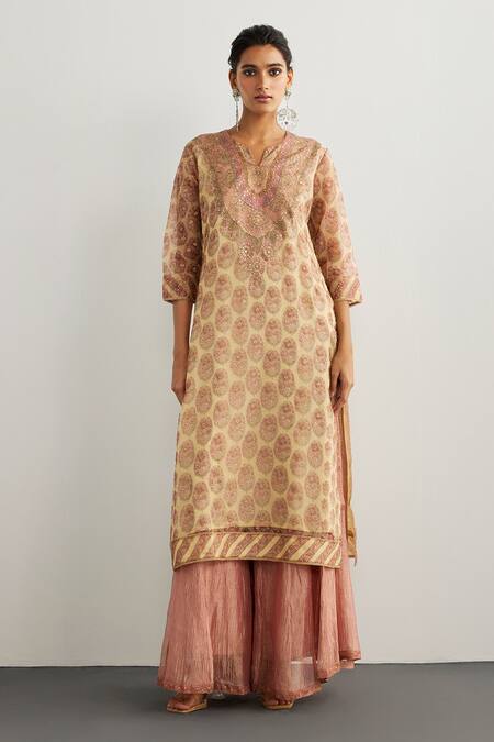 Shop RI.Ritu Kumar Off White Silk Organza, Silk, Net Embroidery, Designer And Pink Kurta Set Online at Aza Fashions Shop_RI.Ritu Kumar_Off White Silk Organza, Silk, Net Embroidery, Designer And Pink Kurta Set _Online_at_Aza_Fashions