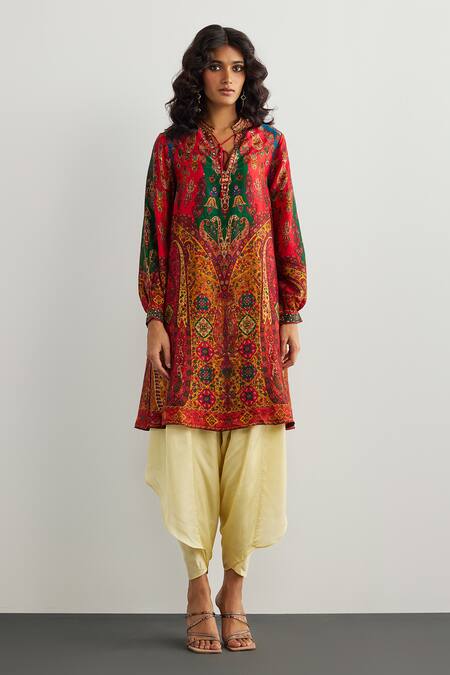 RI.Ritu Kumar_Red Embroidery Split V-neck Designer Jaisalmer Print Kurta _Online_at_Aza_Fashions