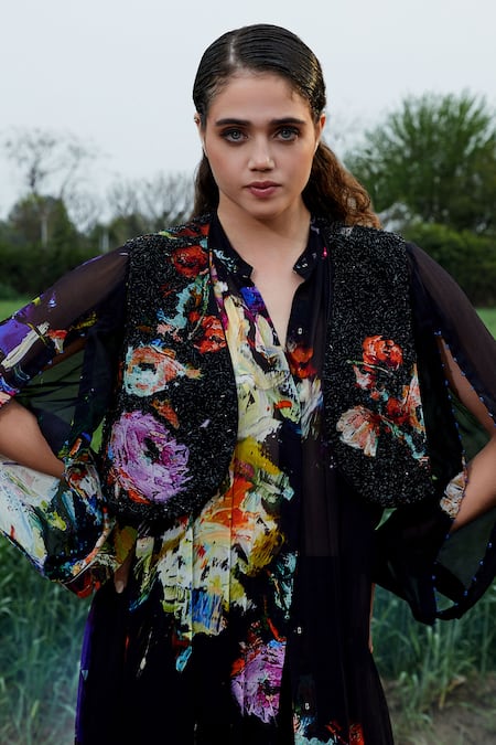 Buy_She'll_Black Chiffon Beads Collared, Open Neck Floral Shirt Vest Shorts Set _Online_at_Aza_Fashions