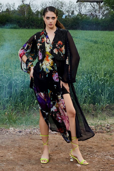 She'll Black Chiffon Beads Collared, Open Neck Floral Shirt Vest Shorts Set 