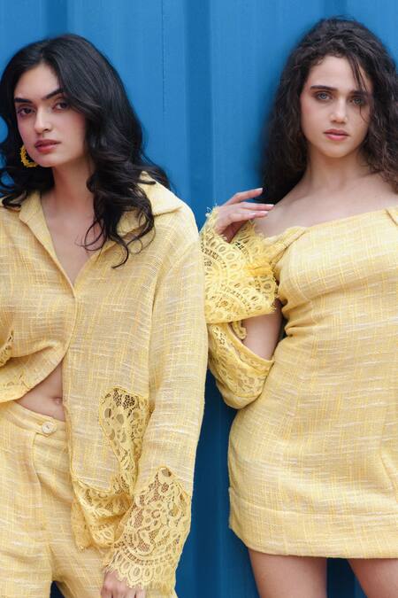Buy_She'll_Yellow Jacquard Lace Off-shoulder Sleeve Dress 