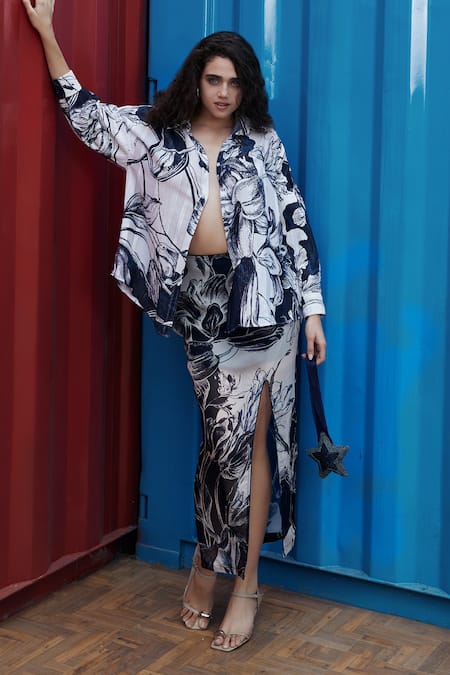 She'll Blue-White Floral Print Shirt & Skirt Set 