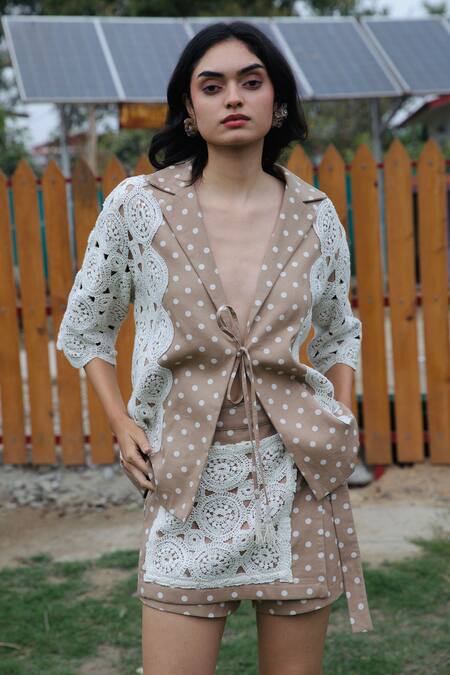 Shop_She'll_Tan Lace V-neck Cotton Twill Shirt And Skorts Set _Online_at_Aza_Fashions