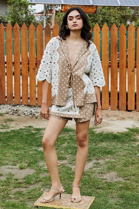 She'll Tan Lace V-neck Cotton Twill Shirt And Skorts Set