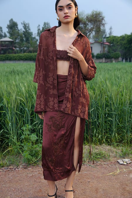 Buy_She'll_Brown Georgette, Satin Embroidery Open Neck Mocha Cross-stitch Set _Online_at_Aza_Fashions