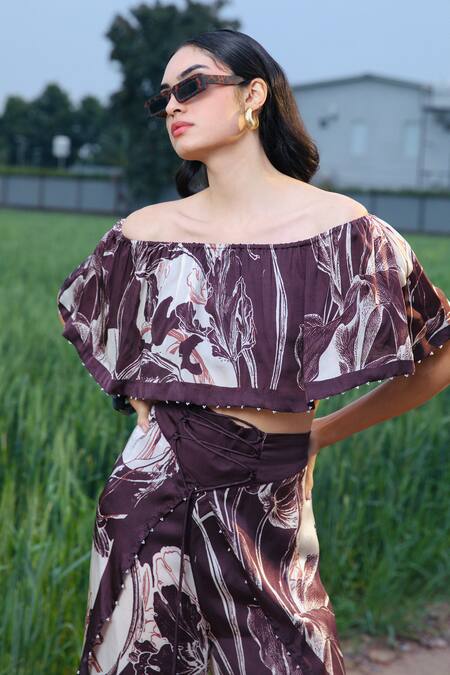 Shop She'll Brown Crepe Off-shoulder Floral Print Top And Pants Set Online at Aza Fashions Shop_She'll_Brown Crepe Off-shoulder Floral Print Top And Pants Set _Online_at_Aza_Fashions