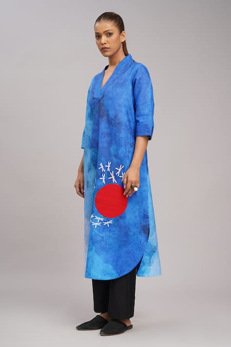 Taika By Poonam Bhagat_Multi Color Silk Embroidery, Foil Printing V-neck, Collared Sky Printed Tunic _Online_at_Aza_Fashions