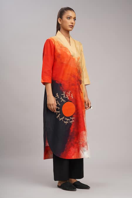 Taika By Poonam Bhagat_Multi Color Silk Embroidery V-neck, Collared Fire Abstract Art Print Tunic _Online_at_Aza_Fashions