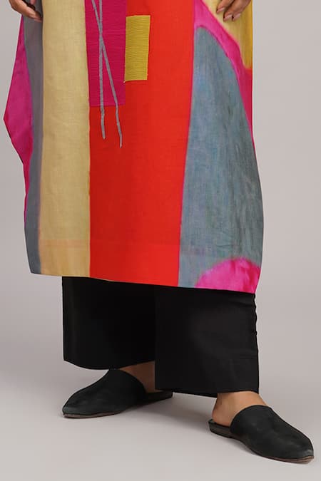 Buy_Taika By Poonam Bhagat_Multi Color Silk Embroidery V-neck, Collared Jigsaw Printed Tunic _Online_at_Aza_Fashions