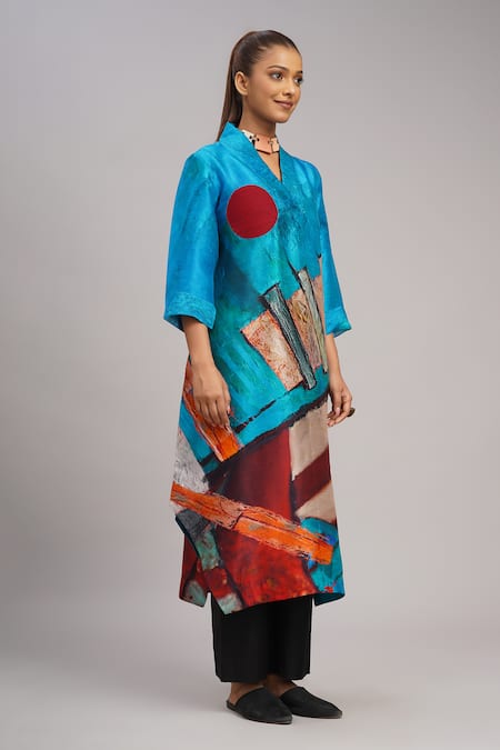 Buy_Taika By Poonam Bhagat_Multi Color Silk Embroidery, Foil Printing V-neck, Collared Lapiz Printed Tunic 