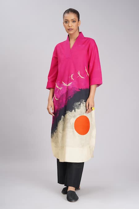 Taika By Poonam Bhagat_Multi Color Silk Embroidery V-neck, Collared Pink Jam Abstract Print Tunic _at_Aza_Fashions