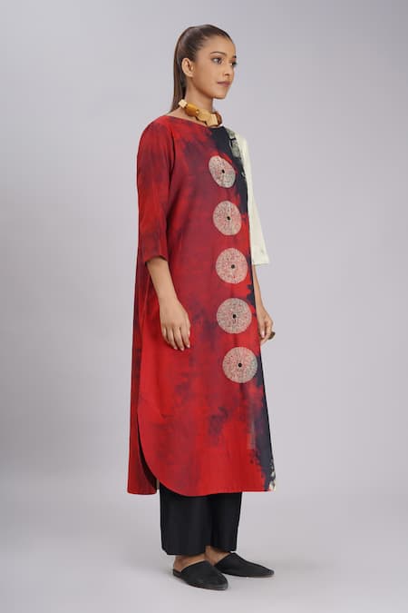 Buy_Taika By Poonam Bhagat_Multi Color Silk Embroidery Boat Neck Red Tiger Abstract Art Inspired Tunic _Online_at_Aza_Fashions
