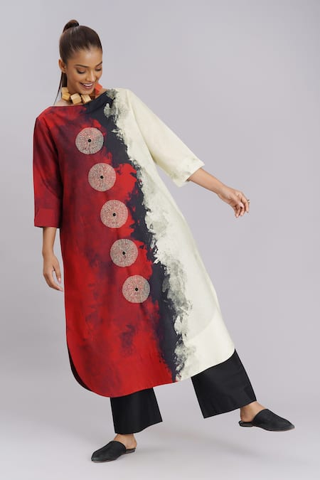 Taika By Poonam Bhagat_Multi Color Silk Embroidery Boat Neck Red Tiger Abstract Art Inspired Tunic _at_Aza_Fashions