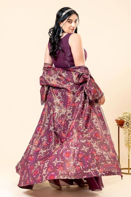 Mamicha_Wine Crepe Sequins Open , Sweetheart Printed Cape Set_at_Aza_Fashions