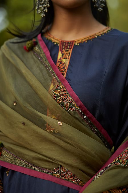 Buy_Medha_Blue Silk, Tissue, Organza Embroidery Round Neck Kurta Set With Dupatta _Online_at_Aza_Fashions