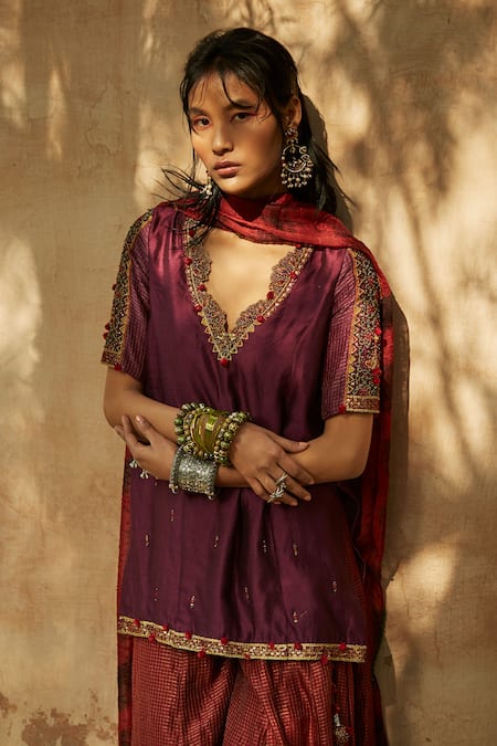 Buy_Medha_Purple Silk, Chiffon Embroidery V-neck And Red Handwoven Tunic Set _Online_at_Aza_Fashions