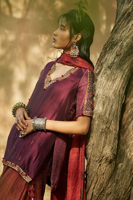 Buy_Medha_Purple Silk, Chiffon Embroidery V-neck And Red Handwoven Tunic Set 