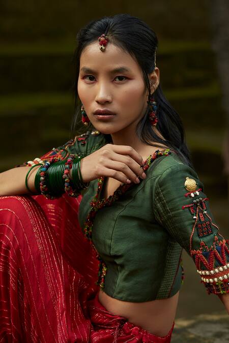 Medha Green Silk, Chiffon Beads, Zari V-neck Red And Handwoven Chaniya Choli Set at Aza Fashions Medha_Green Silk, Chiffon Beads, Zari V-neck Red And Handwoven Chaniya Choli Set _at_Aza_Fashions