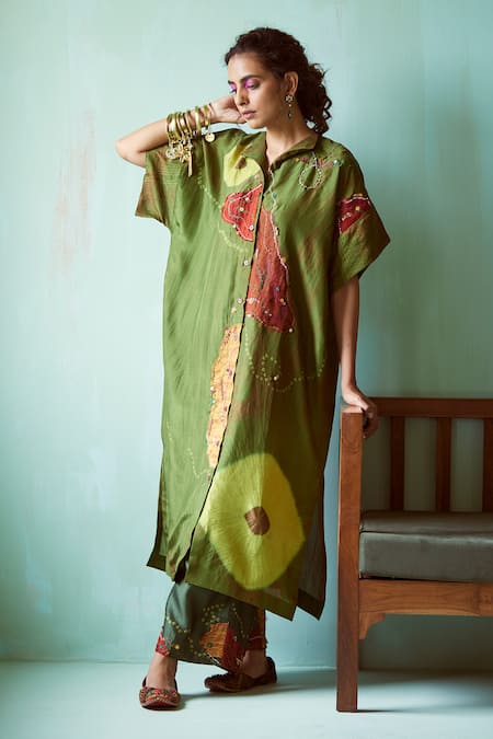 Buy Medha Green Chanderi Embroidery Collared Handcrafted Tunic And Pant Set Online at Aza Fashions Buy_Medha_Green Chanderi Embroidery Collared Handcrafted Tunic And Pant Set _Online_at_Aza_Fashions