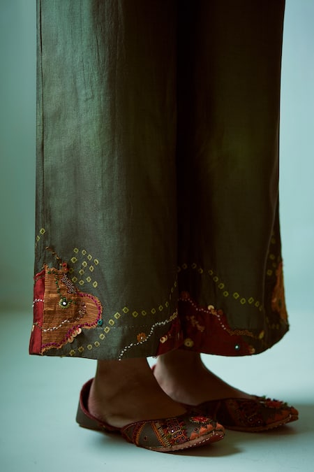 Medha Green Chanderi Embroidery Collared Handcrafted Tunic And Pant Set at Aza Fashions Medha_Green Chanderi Embroidery Collared Handcrafted Tunic And Pant Set _at_Aza_Fashions