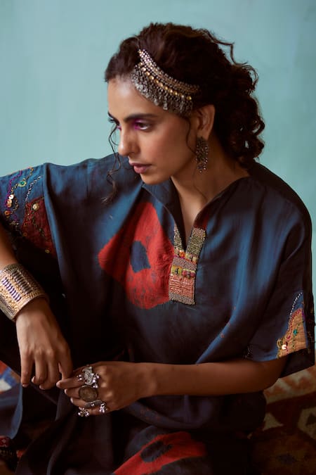 Buy Medha Teal Silk, Chanderi Embroidery Collared Blue Habutai Tunic And Pant Buy_Medha_Teal Silk, Chanderi Embroidery Collared Blue Habutai Tunic And Pant