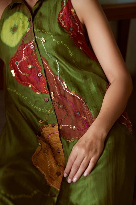 Buy_Medha_Green Silk, Chanderi Embroidery Collared Habutai Tunic And Pants 