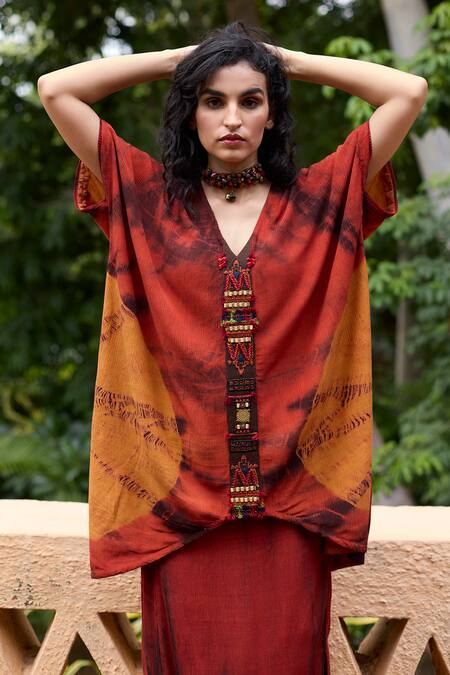 Medha_Orange Chiffon, Satin Beads, Embroidery V-neck Crinkled Kurta Set _Online_at_Aza_Fashions