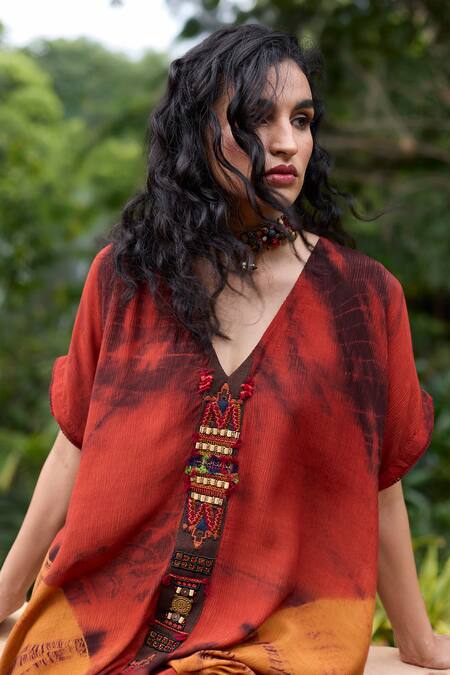 Shop_Medha_Orange Chiffon, Satin Beads, Embroidery V-neck Crinkled Kurta Set _Online_at_Aza_Fashions