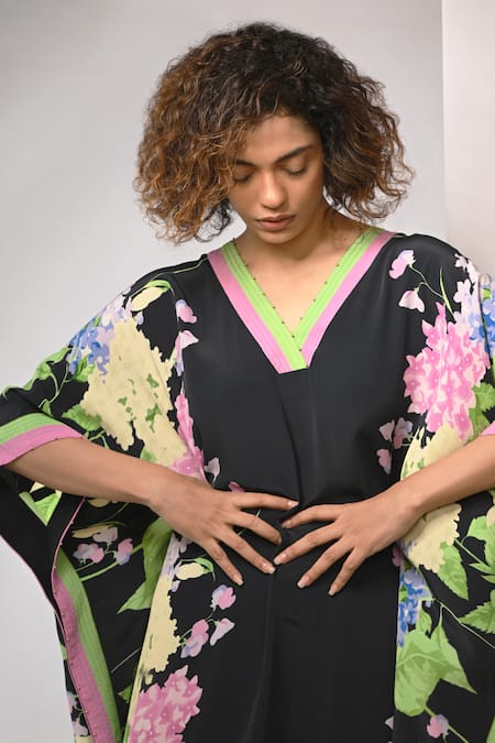 Shop_Rimi Nayak_Black Viscose, Crepe Beads V-neck Floral Printed Kaftan With _Online_at_Aza_Fashions