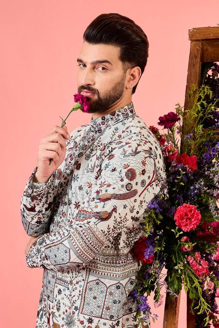 Buy_Kasbah_White Silk Embroidery Chikankari Kurta _Online_at_Aza_Fashions