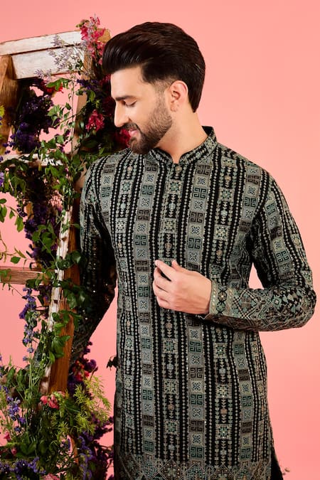 Buy Kasbah Black Georgette Embroidery Chikankari Designer Kurta Online at Aza Fashions Buy_Kasbah_Black Georgette Embroidery Chikankari Designer Kurta _Online_at_Aza_Fashions