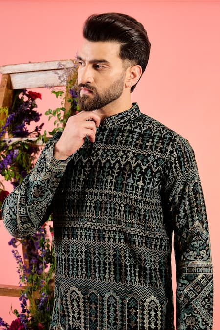 Buy_Kasbah_Black Georgette Embroidery Kashmiri Threadwork Kurta _Online_at_Aza_Fashions