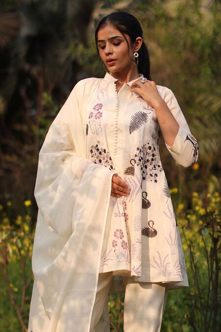 Nazar By Indu_Ivory Cotton Embroidery Collared Floral 3 Piece Set _Online_at_Aza_Fashions