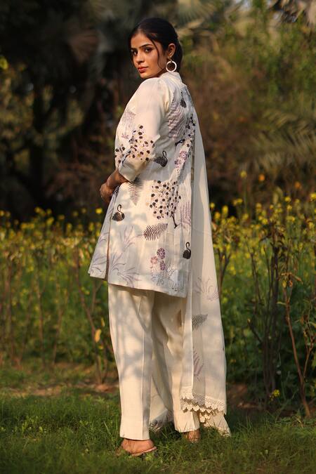 Buy_Nazar By Indu_Ivory Cotton Embroidery Collared Floral 3 Piece Set _Online_at_Aza_Fashions