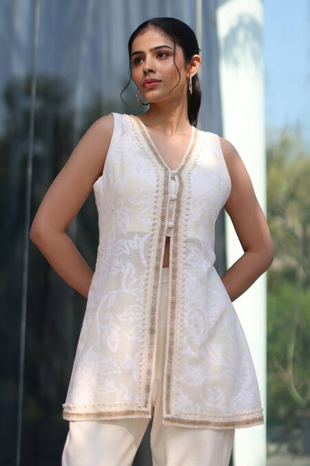 Nazar By Indu_Ivory Cotton, Jacquard Embroidery Round Neck 2 Piece Set _at_Aza_Fashions