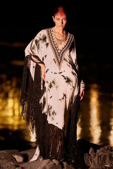 Buy_Surily G_Black Crepe Fringe Round Neck And White Tie-dye Kaftan _Online_at_Aza_Fashions