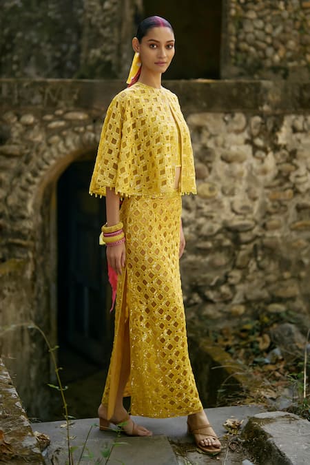 Surily G Yellow Lace Corset 