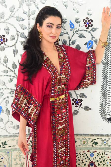 Surily G_Maroon Silk Embroidery V-neck Tribal Kaftan With _at_Aza_Fashions