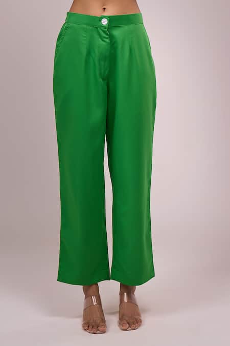 Naintara Bajaj_Green Crepe Embroidery V-neck Hanging Hand Work Top And Pant Set _at_Aza_Fashions