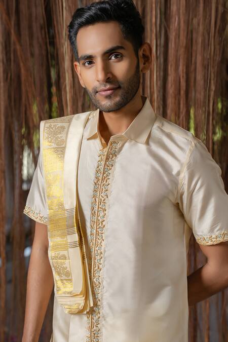 Hilo Design_Cream Embroidery Kanjivaram Pattu Set _Online_at_Aza_Fashions