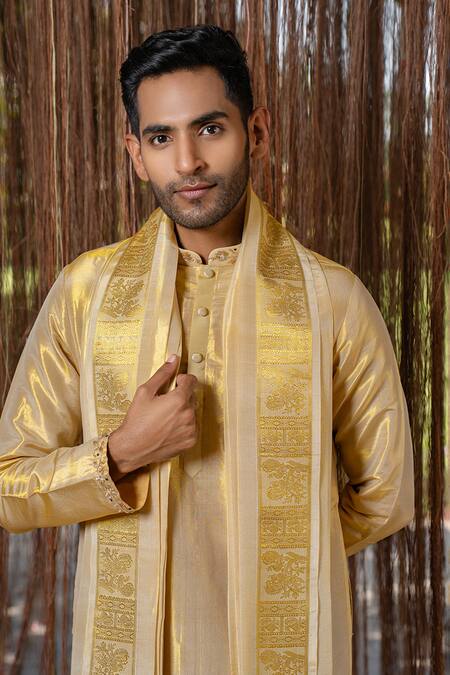 Shop Hilo Design Gold Embroidery Tissue Kanjivaram Set Online at Aza Fashions Shop_Hilo Design_Gold Embroidery Tissue Kanjivaram Set _Online_at_Aza_Fashions