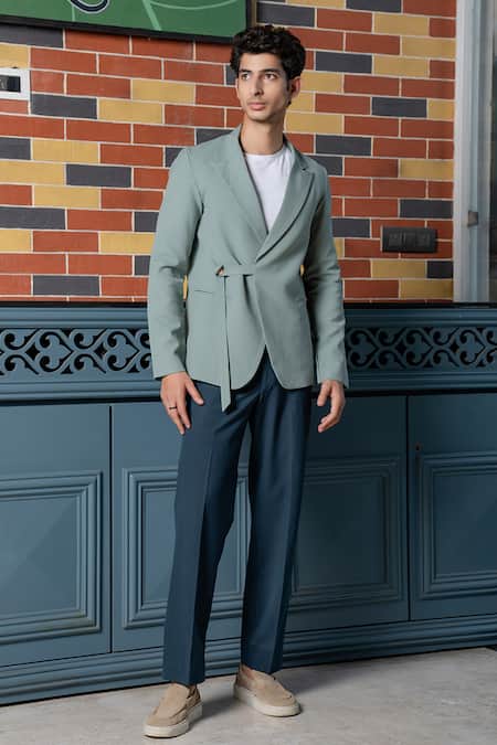 Hilo Design Soft Gray Asymmetric Blazer Set 