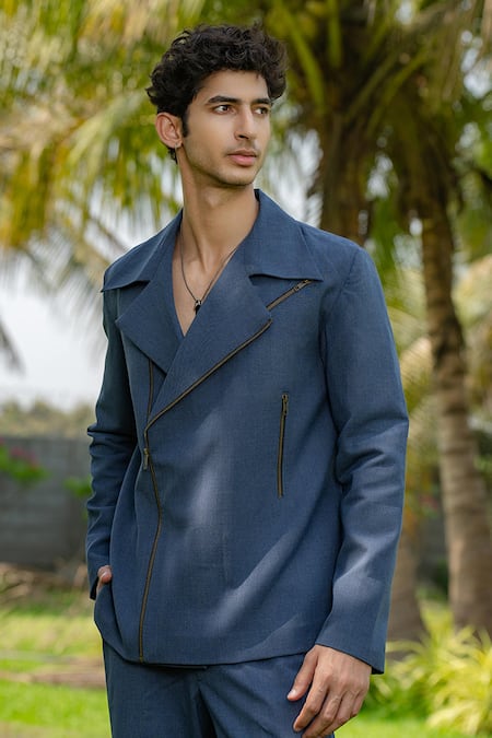 Hilo Design Blue Nebula Verge Denim Shacket Online at Aza Fashions Hilo Design_Blue Nebula Verge Denim Shacket _Online_at_Aza_Fashions